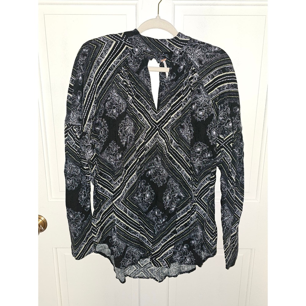 27 Free People Black Paisley Floral Walking On A Dream Choker Blouse, sz S